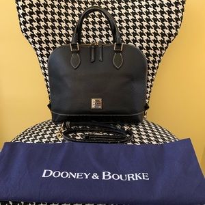 SOLD 💔 Dooney and Bourke Zip Zip Satchel